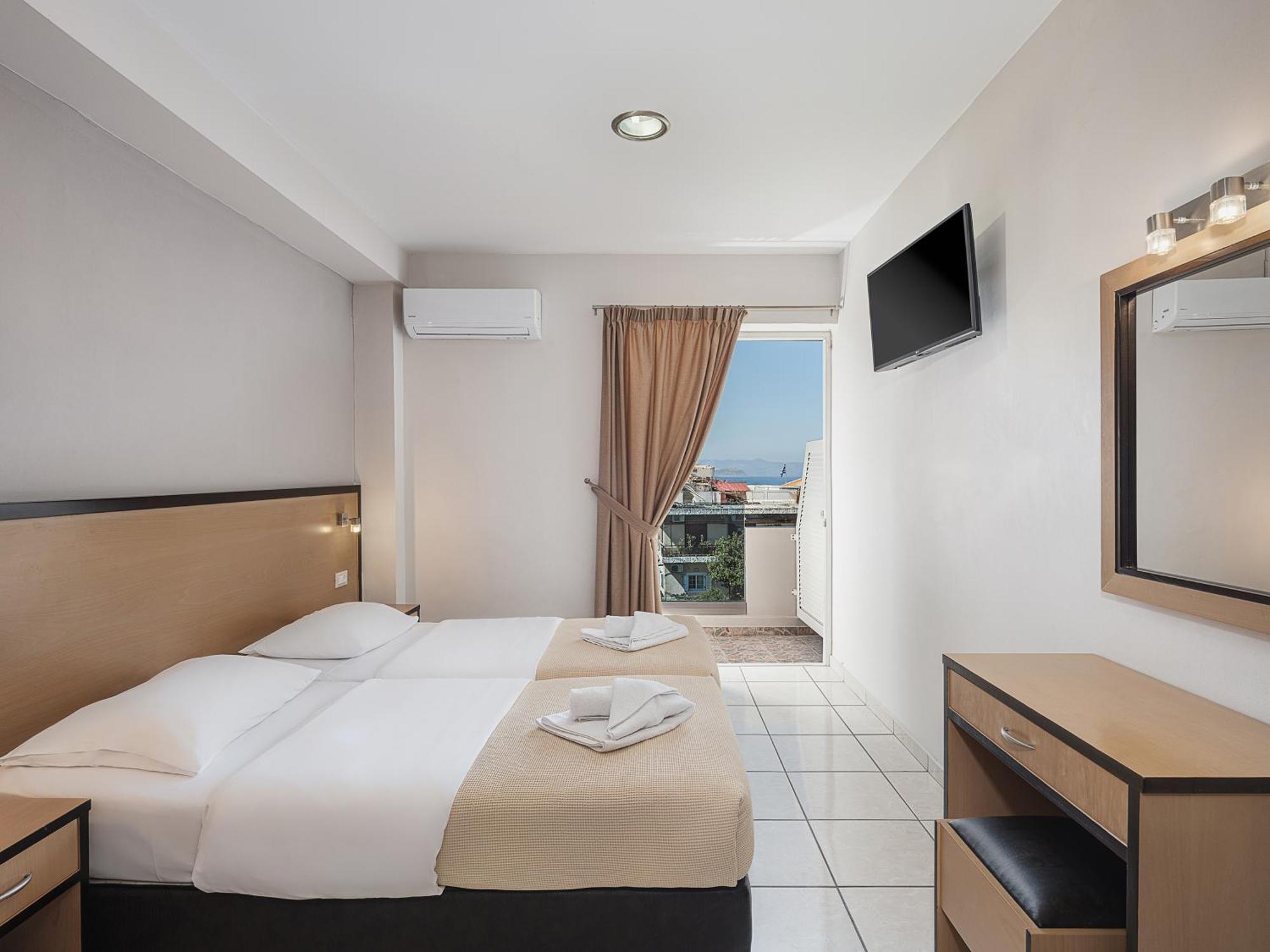 Theofilos City Hotel Chania  ภายนอก รูปภาพ